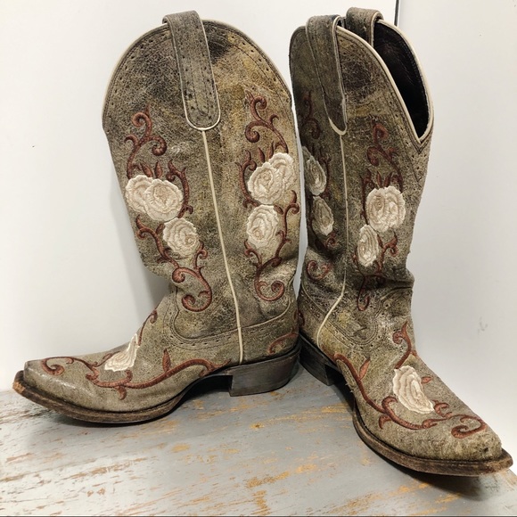 floral ariat boots